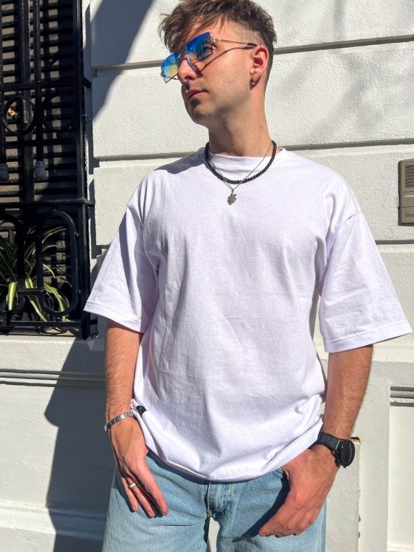 Producto - Remera overzise  blanca