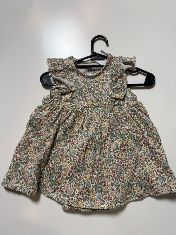 Producto - Vestido floral HyM 4-6 meses - 1