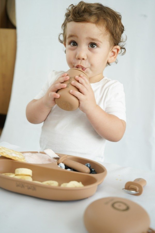 Producto - Vaso de silicona con sorbete Wai-Wai