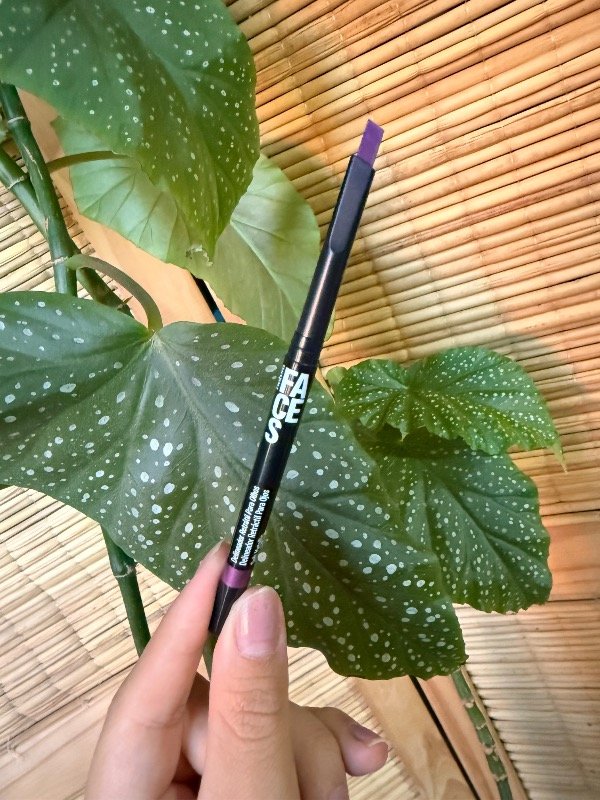 Producto - Delineador retráctil tono VIOLETA METALIZADO. Faces