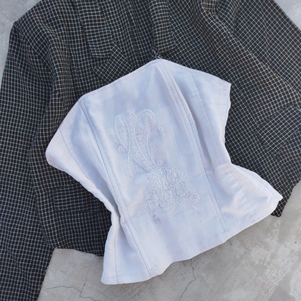 Producto - Corset blanco - Break