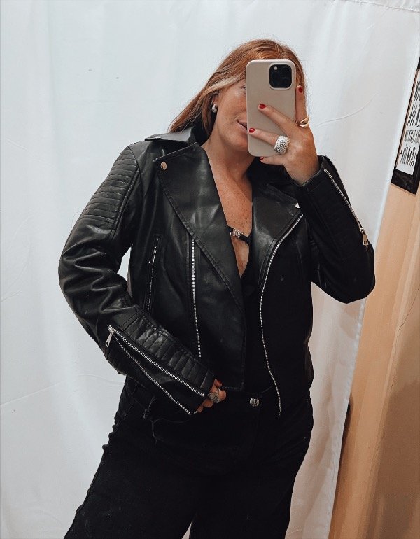 Producto - Campera eco cuero negra