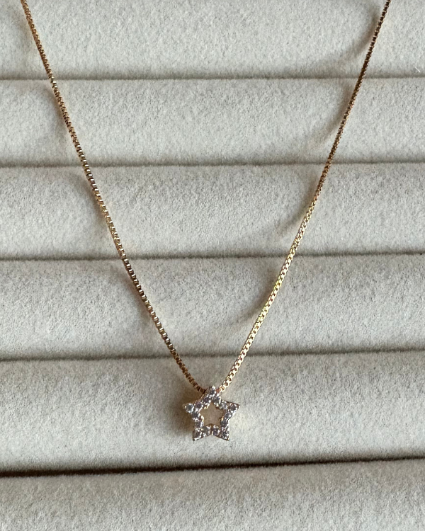 Producto - Cadena con dije estrella calada con cubic enchapada en oro 18k 46cm