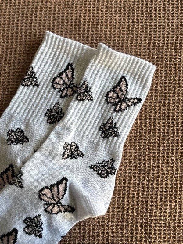 Producto - Mariposas rosa base blanca