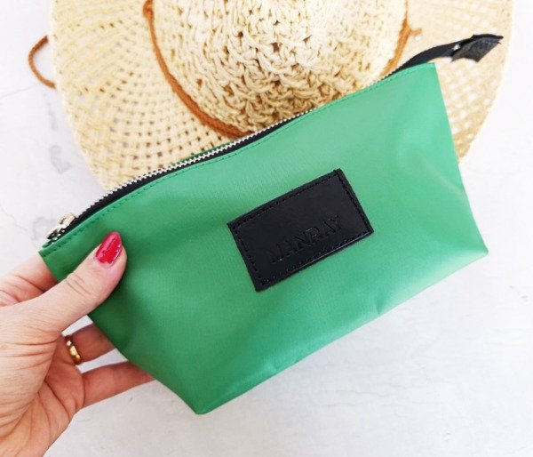 Producto - PORTACOSMETICO COLOR VERDE