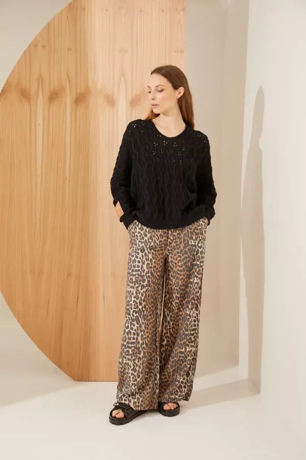 Producto - SWEATER AKIRA NEGRO