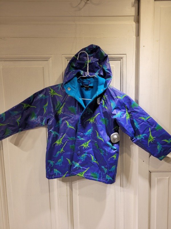 Producto - Piloto GEORGE azul con dinosaurios Talle 4 años - PRECIO: 28X