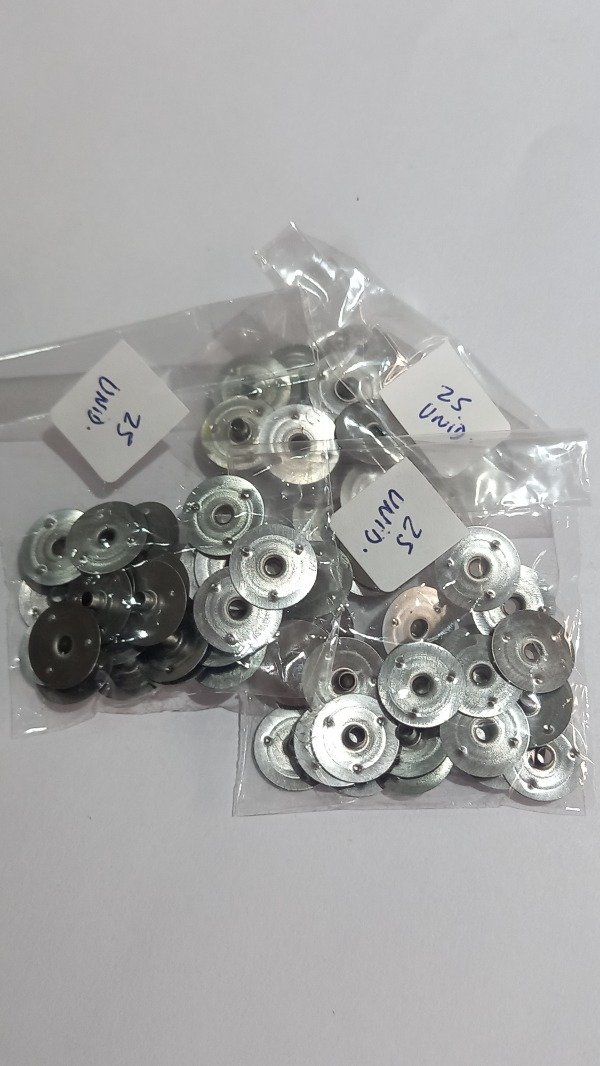 Producto - Ojalillo para pabilo x 25 unidades