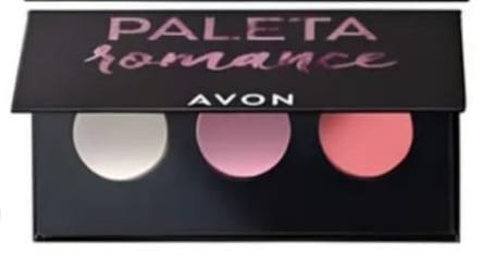 Producto - Paleta de sombras Romance Avon