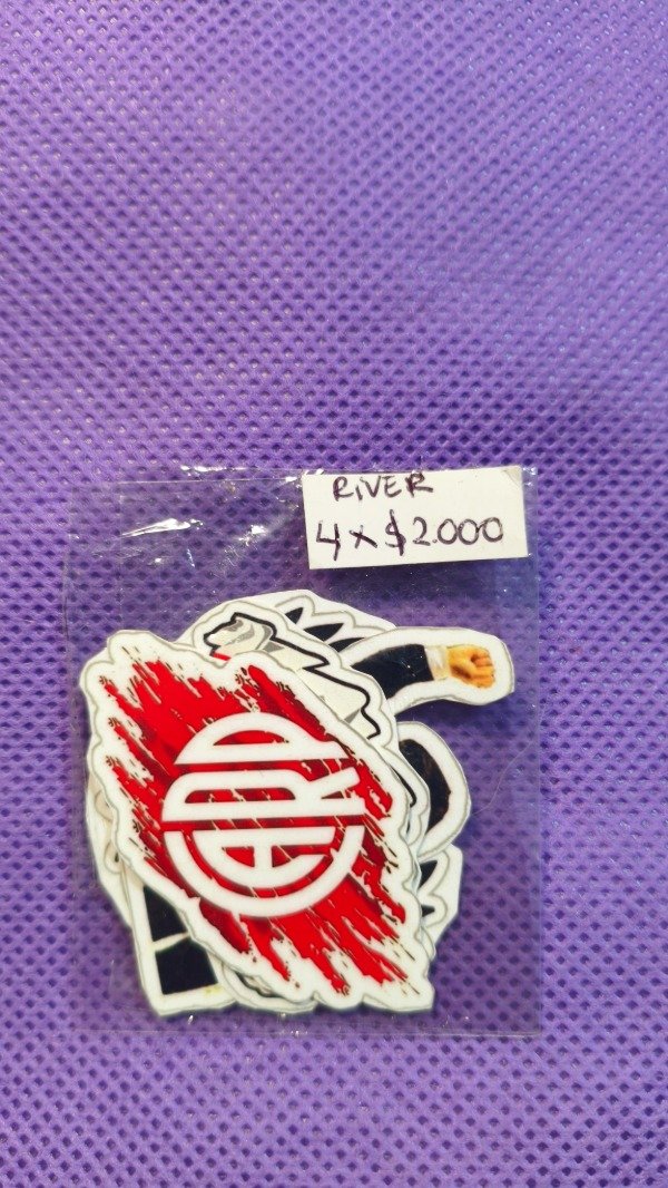 Producto - Stiker a prueba de agua RIVER - 1