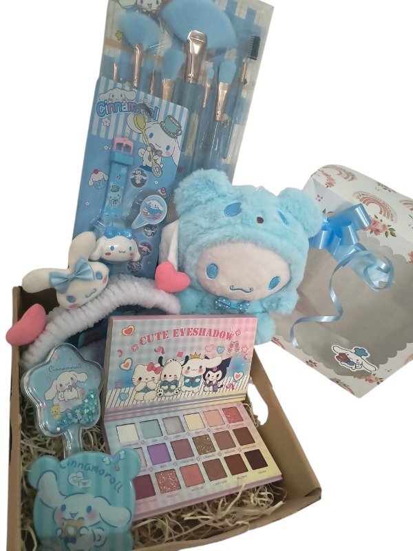 Producto - Box de Cinnamoroll con reloj proyector - 2