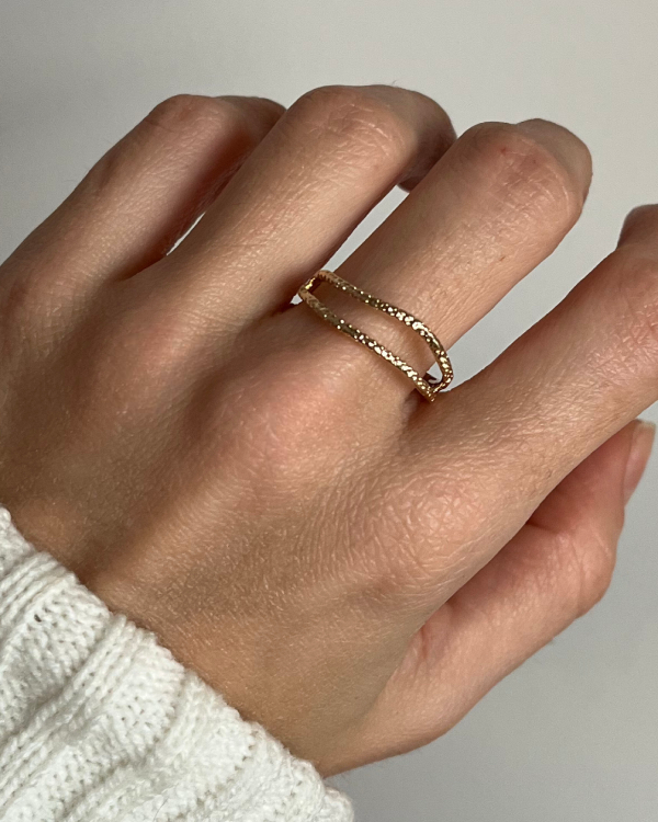 Producto - Anillo doble enchapado en oro 18k número 20