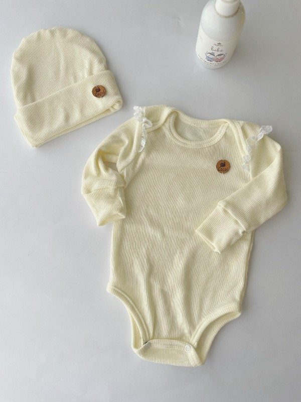 Producto - Body tipo morley con puntilla amarillo bebé