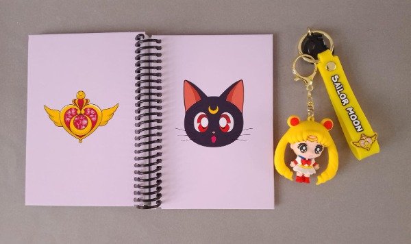 Producto - Combo libreta y llavero de Sailor Moon.
