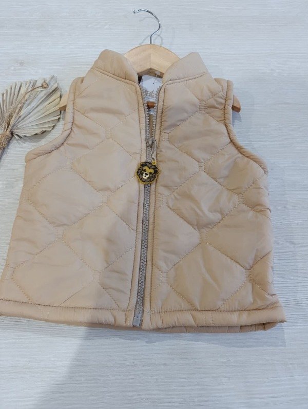 Producto - Chalecos de Matelasse con Corderito -Beige