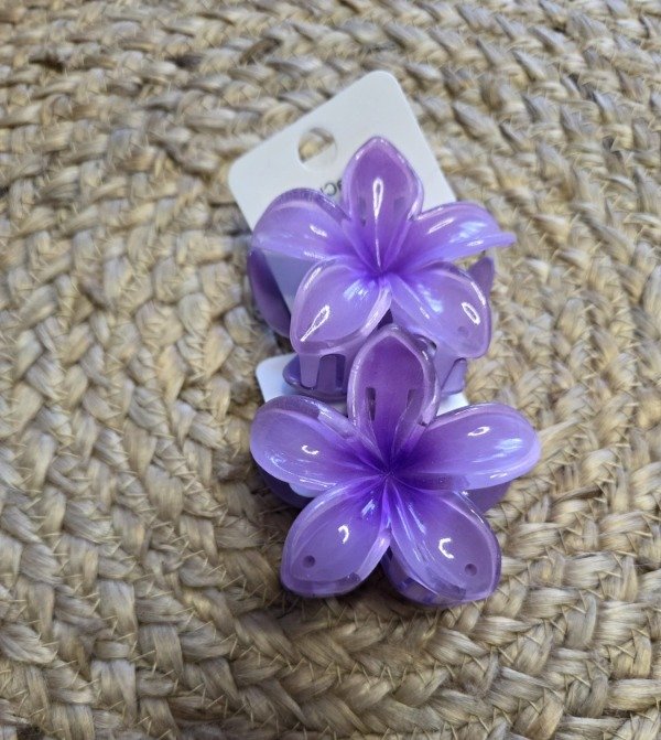 Producto - Broche mediano flor lila por unidad