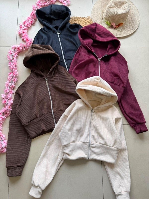 Producto - Campera crop Luli