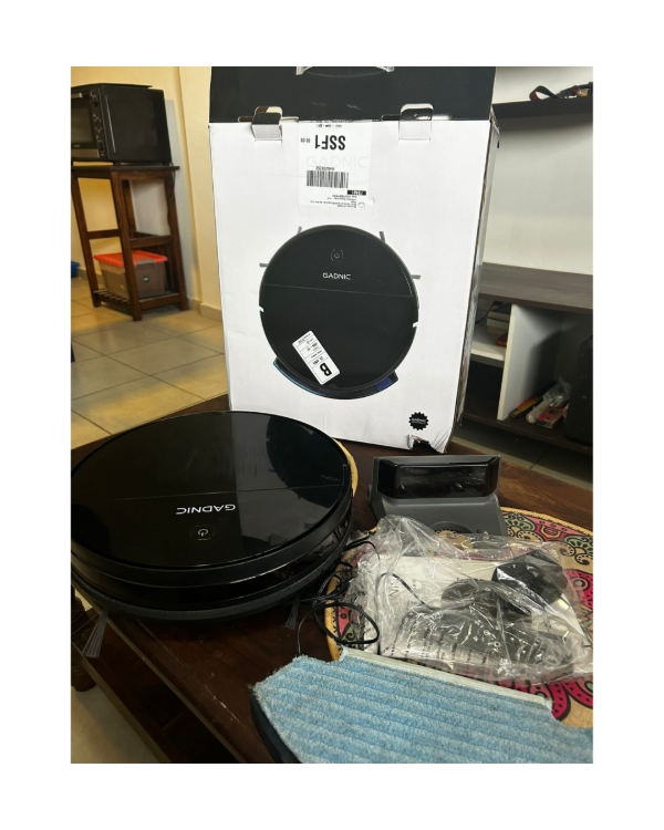 Producto - Aspiradora robot Gadnic con trapeador  C33 / Se usó 2 veces