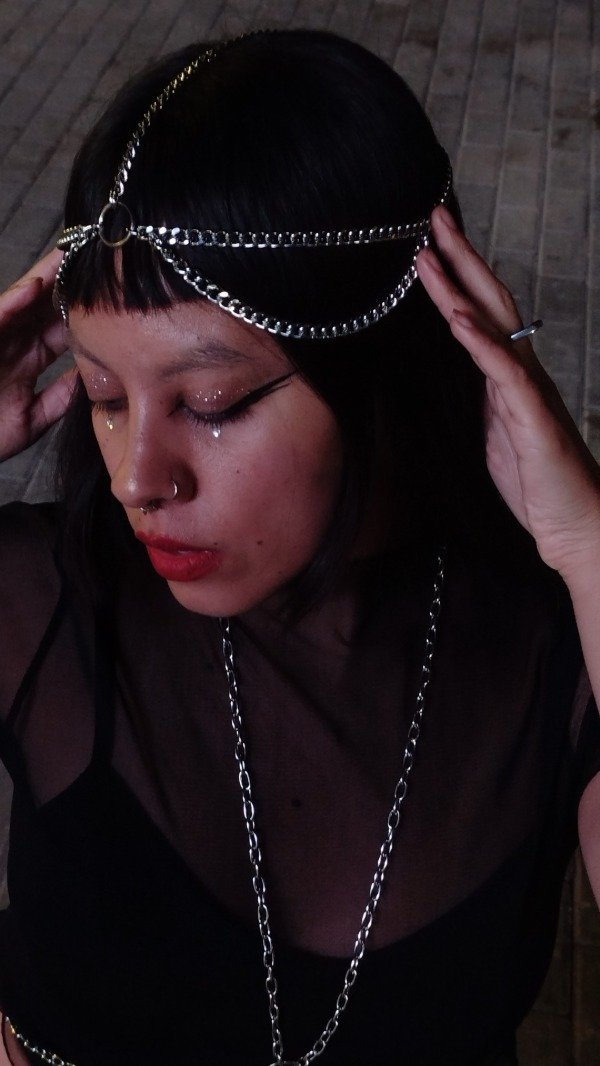 HEAD CHAIN