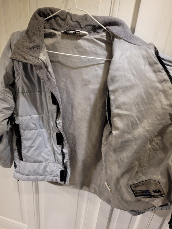 Producto - Campera MONTAGNE gris puffer Talle 12 años - PRECIO: 76X - 2