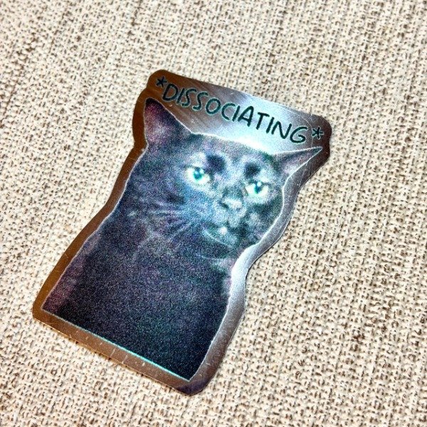 Producto - Gatito disociando plateado