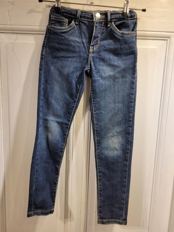 Producto - Jean LEVI'S azul chupin Talle 6 años - PRECIO: 10X