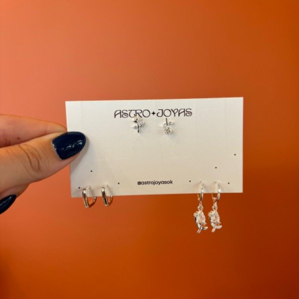 Producto - Set de aritos de acero blanco