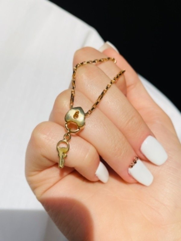 Producto - Dije corazon c/ llave gold SALE ULTIMO (enchapado)
