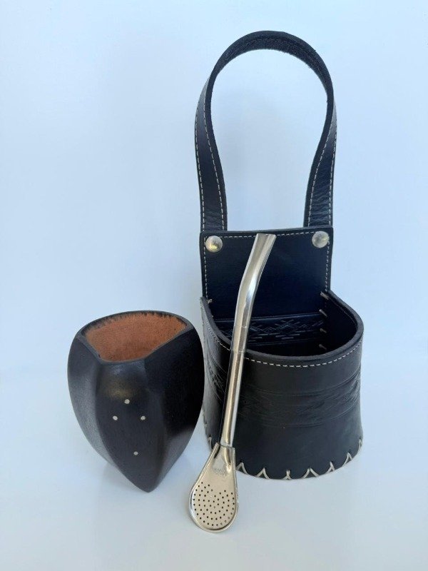 Producto - MATE RANCHERO CON BOMBILLA Y PORTA MATE DE REGALO