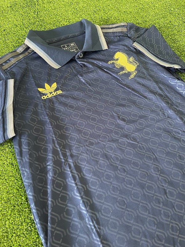 Producto - Juventus Alternativa 2024 Versión Hincha