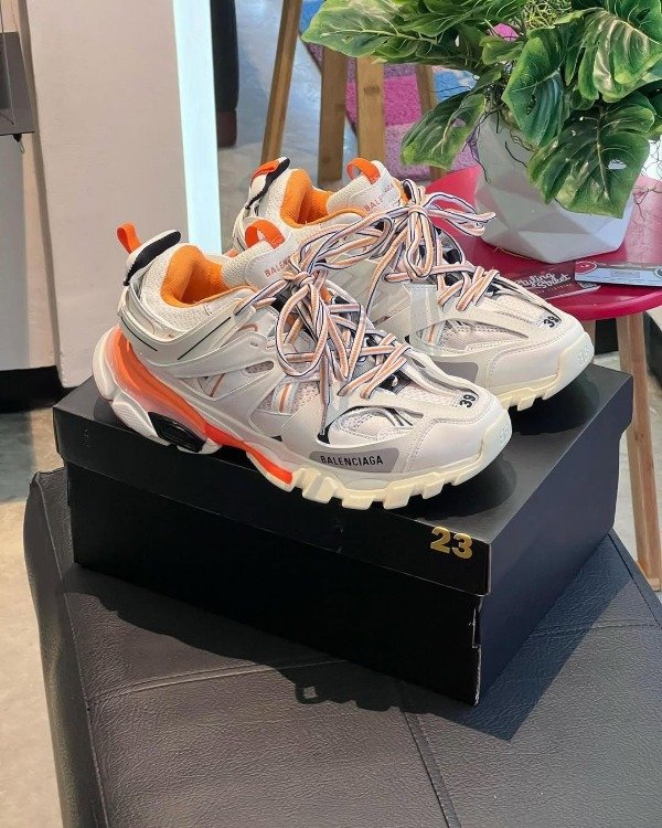 Producto - Balenciaga Track "White Orange Clear Sole Mesh"