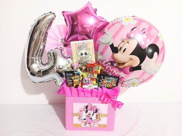 Producto - Arreglo de globos Minnie con chocolates y juguetes
