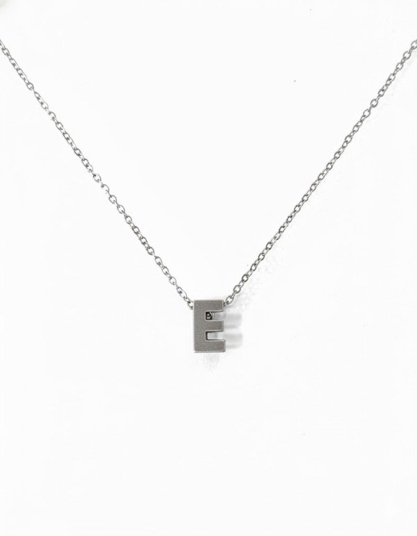Producto - CADENITA INICIALES "E"