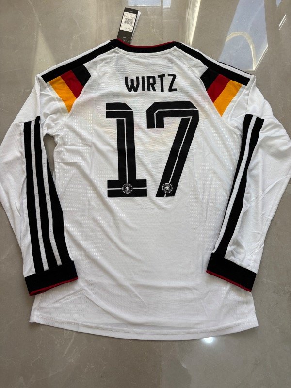 Producto - Alemania local 2026 Manga larga Versión jugador 17 Wirtz
