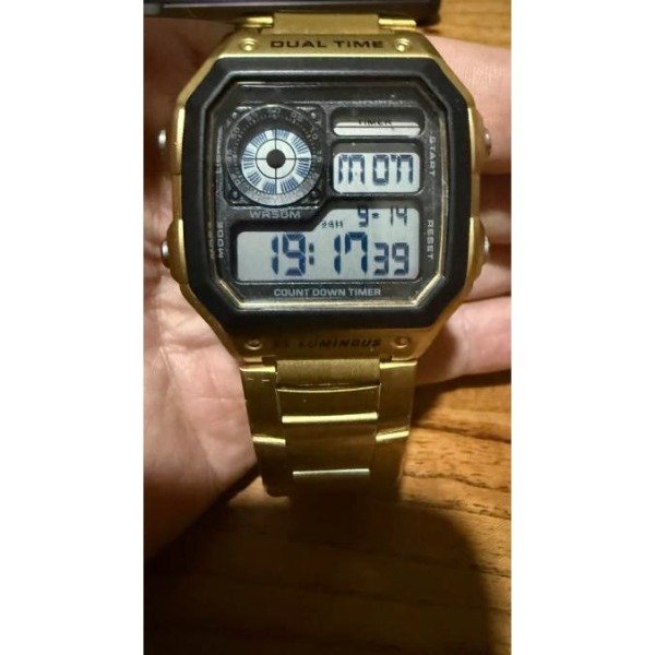 Producto - Reloj para hombre digital dorado SKMEI 1335 deportivo - 1