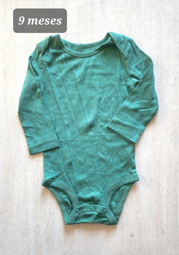 Body manga larga carters 9 meses verde