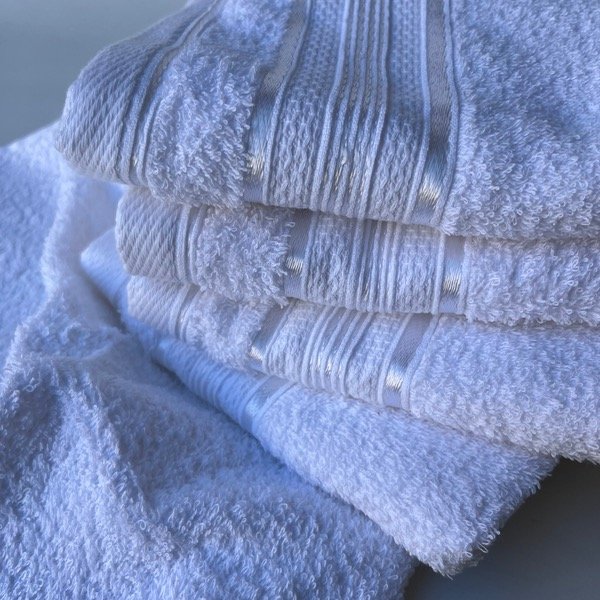 Producto - TOALLA DE MANO CON GUARDA