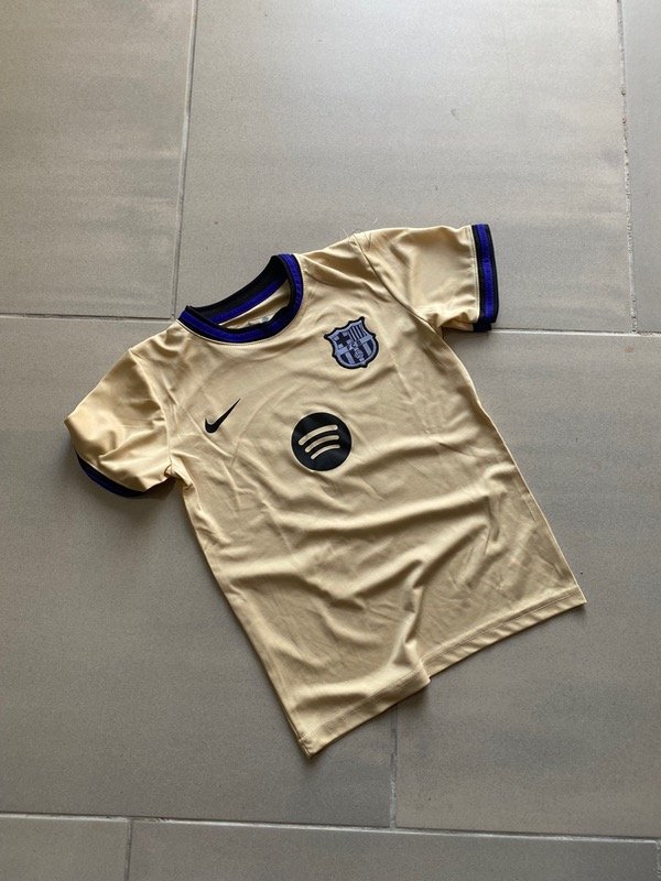 Producto - Barcelona alt niño crema