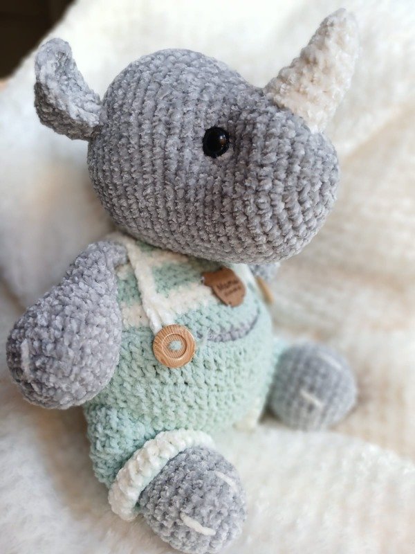 Producto - Amigurumi Rino
