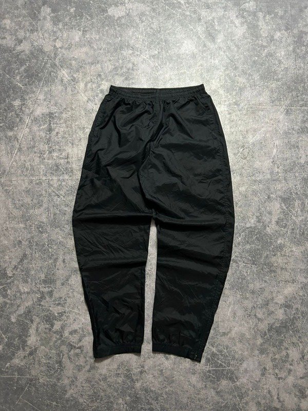 Producto - ROMPEVIENTO NIKE T:L