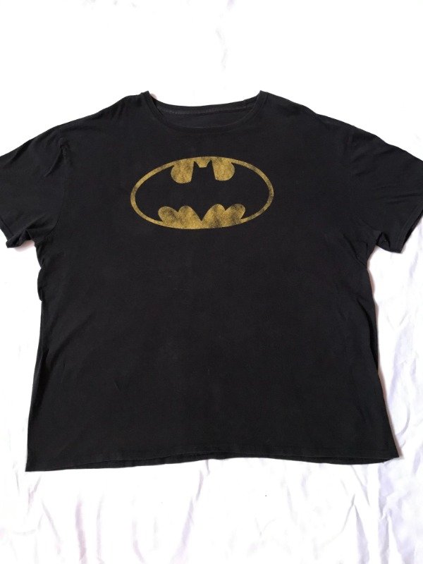 Producto - Batman official merch tubular tee.