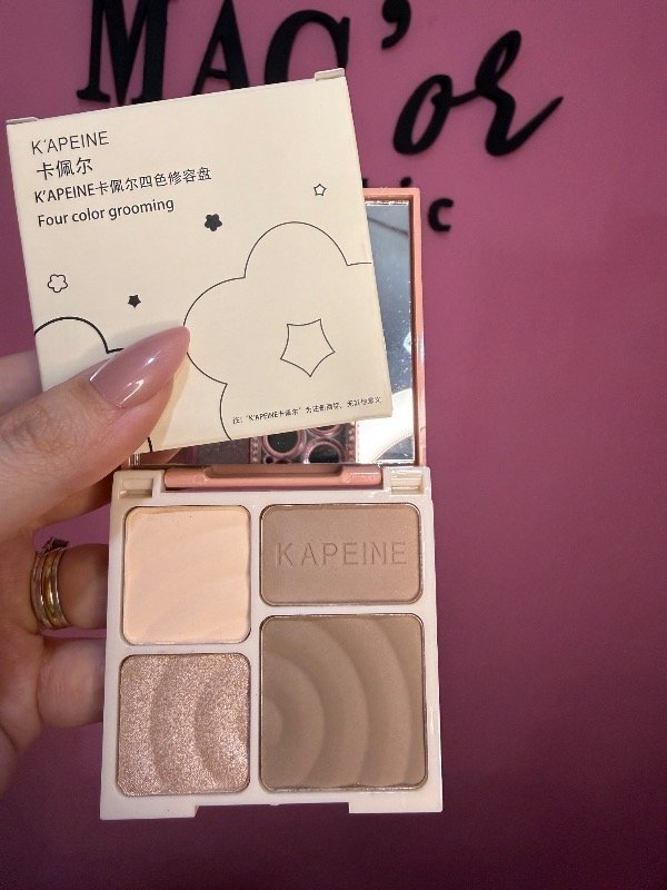 Producto - Paleta de contorno, polvo compacto e iluminador K apeine