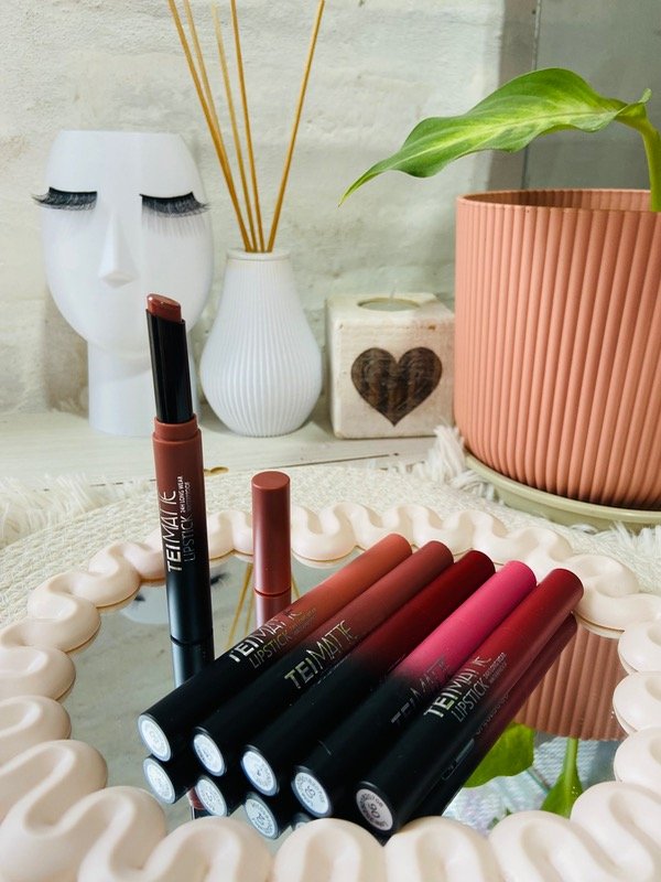 Producto - Labial Matte en Barra Tei
