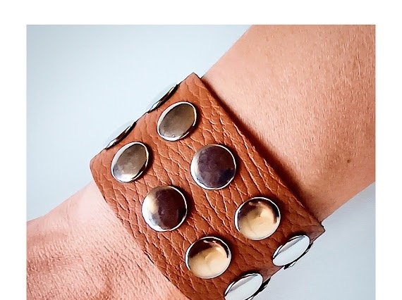 Producto - Brazalete Cane cuero suela