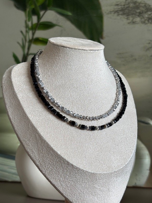 Producto - Collar Hester