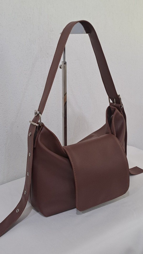 Producto - Cartera solapa MOCHA - PREVENTA - 1
