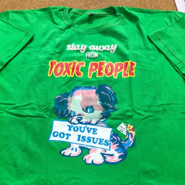REMERA TOXIC