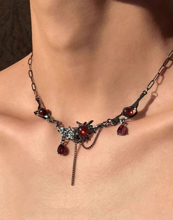Producto - Collar gothic alt red