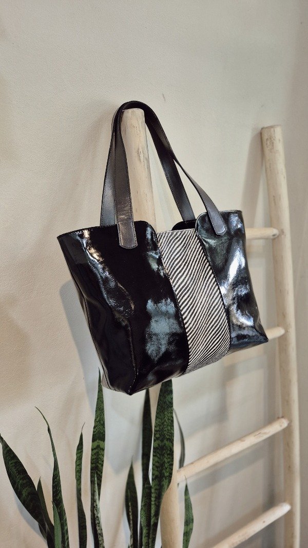 Producto - Cartera Teodora Pelo Cebra