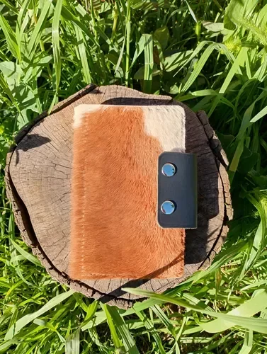 Producto - tabaquera de cuero con pelo premium